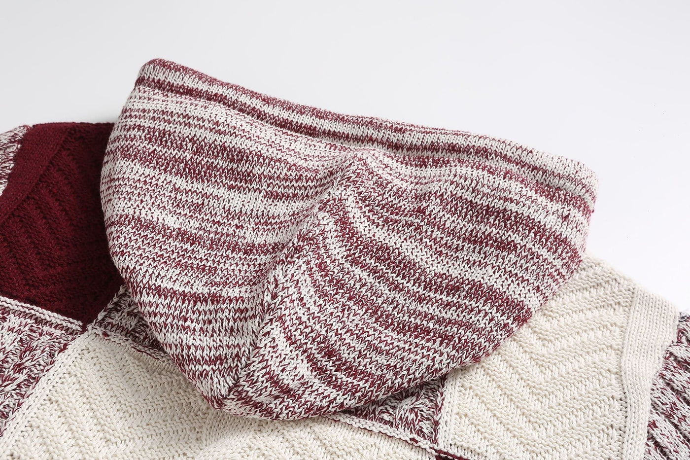 Klassischer Pullover mit Kapuze für Herren