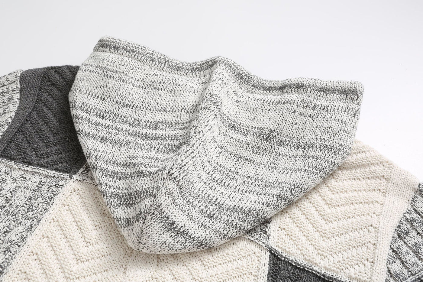 Klassischer Pullover mit Kapuze für Herren