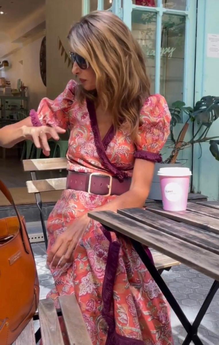 Eliett - Langes Kleid mit Puffärmeln