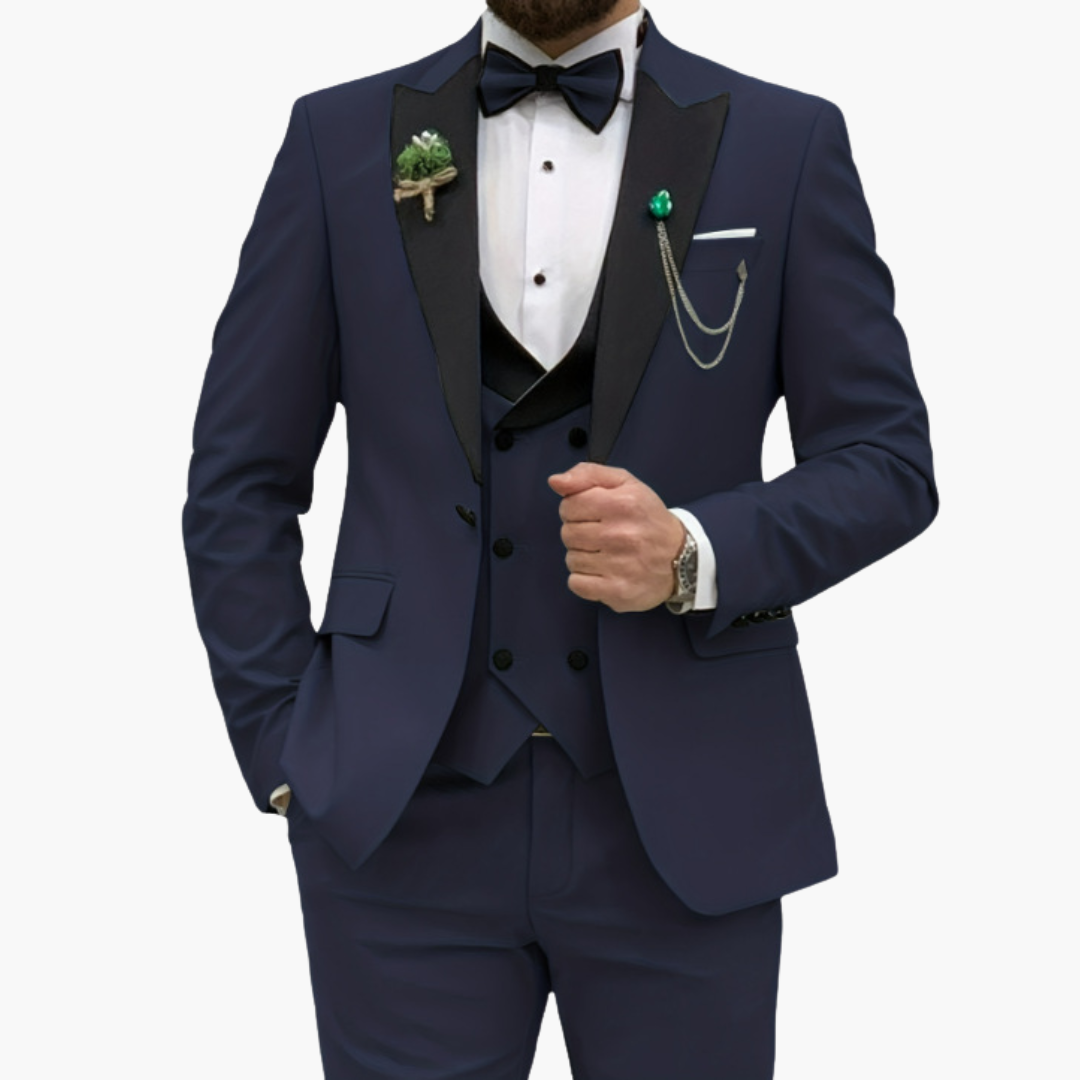 Herren Anzug dreiteilig mit Slim Fit und Kontrastrevers