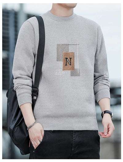 Einfacher Winterpullover für Männer