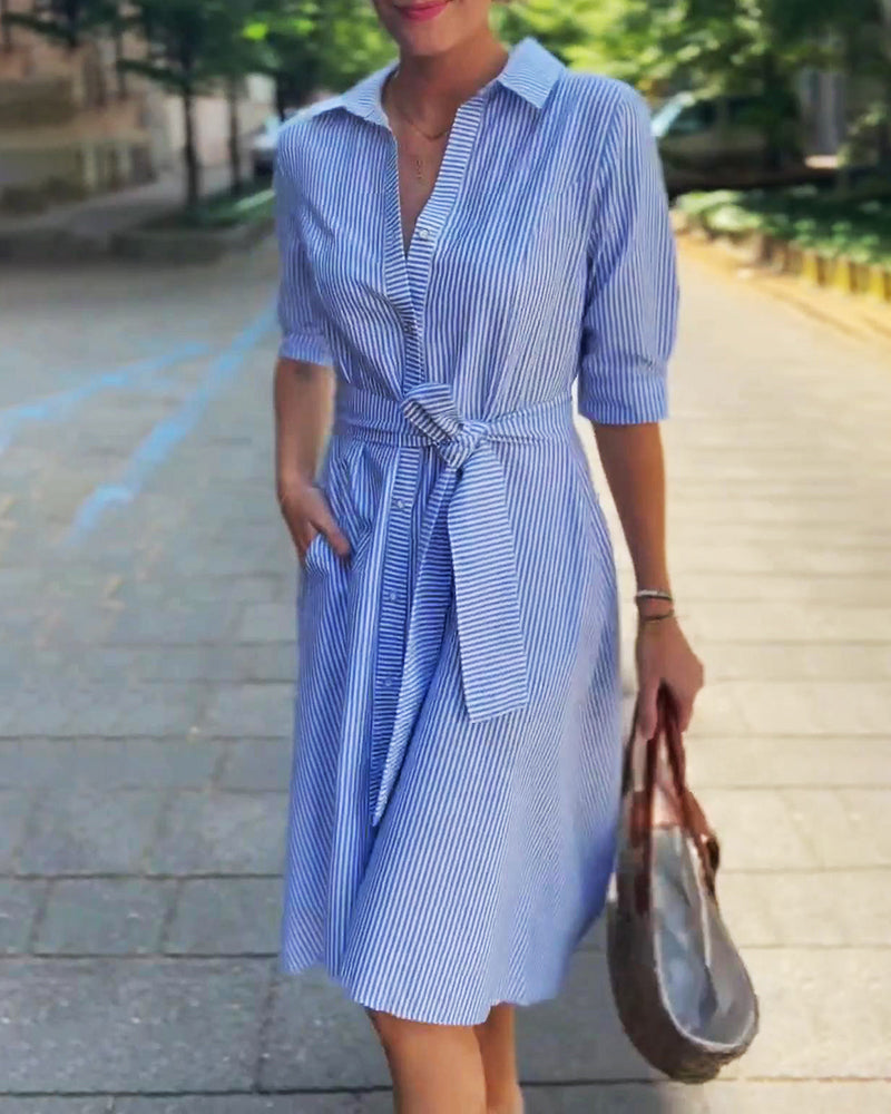 Kleid Taillenbund Revers Gestreift