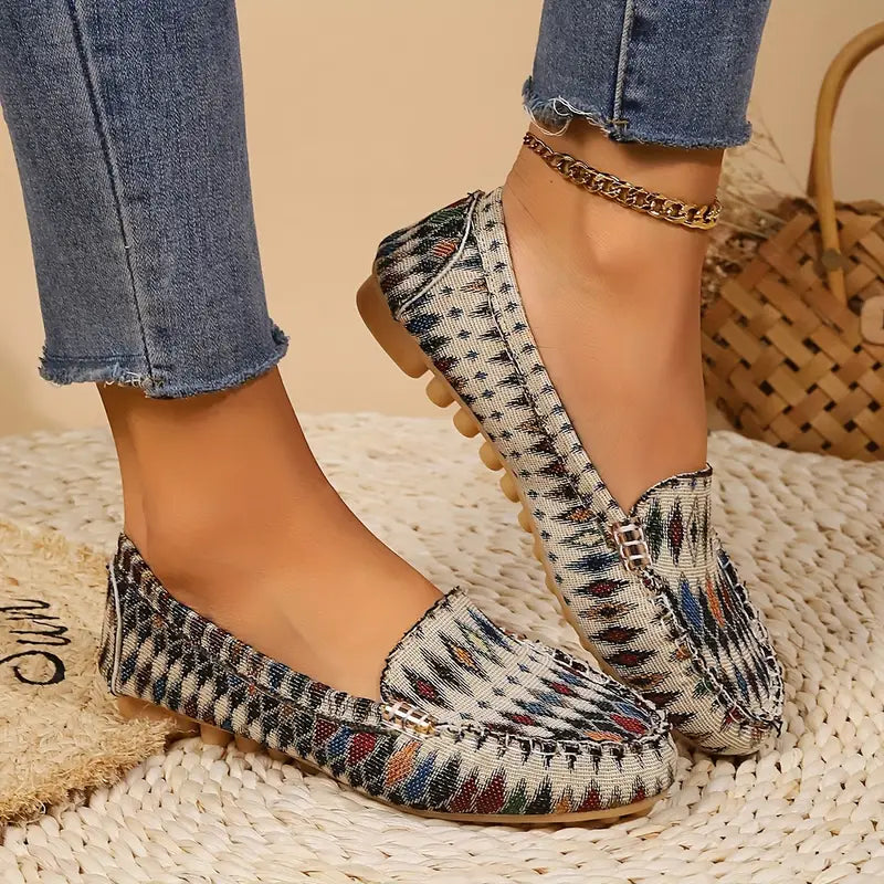 Heidi-Mode | Klassische Slip-On-Schuhe mit Geschlossener Zehe und Print