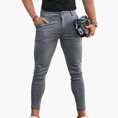 Herren Chinohose mit Stretchbund und gestreiftem Sommerstoff