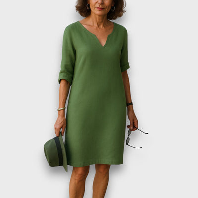 Lisette – Schlichtes Kleid mit V-Ausschnitt