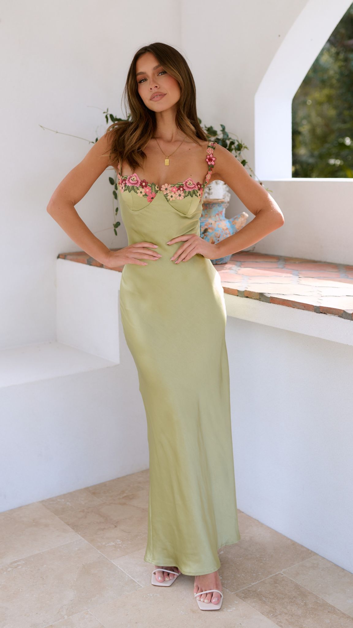 Chelsey - Maxikleid mit floralen Details
