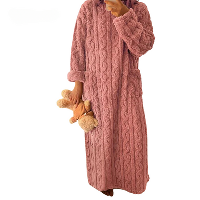 Warmes Pulloverkleid aus Kabelstrick für Damen