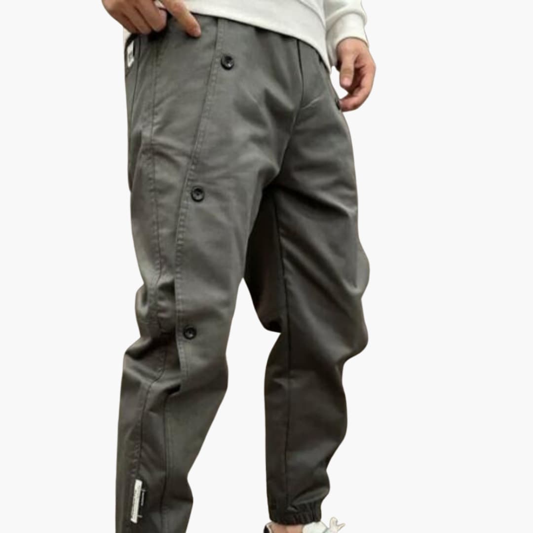 Herren Sommerhose mit Knopfleiste und elastischen Bündchen