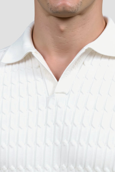 Weißes Strick-Poloshirt mit Strukturmuster