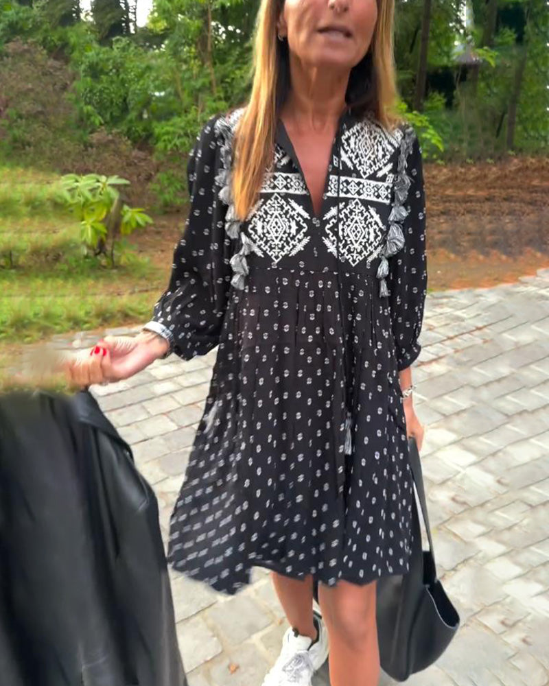 Kleid Modisch Und Elegant Bedruckt