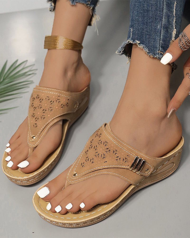 Sandalen mit dicker Sohle Hohldesign Zehenriemen