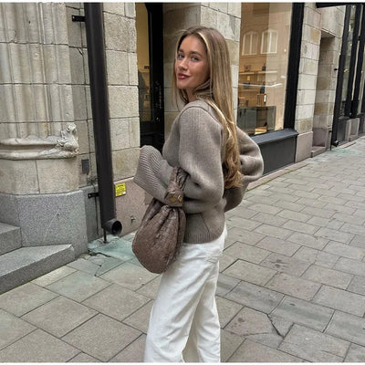 Elma | Klassische gestrickte Damenstrickjacke