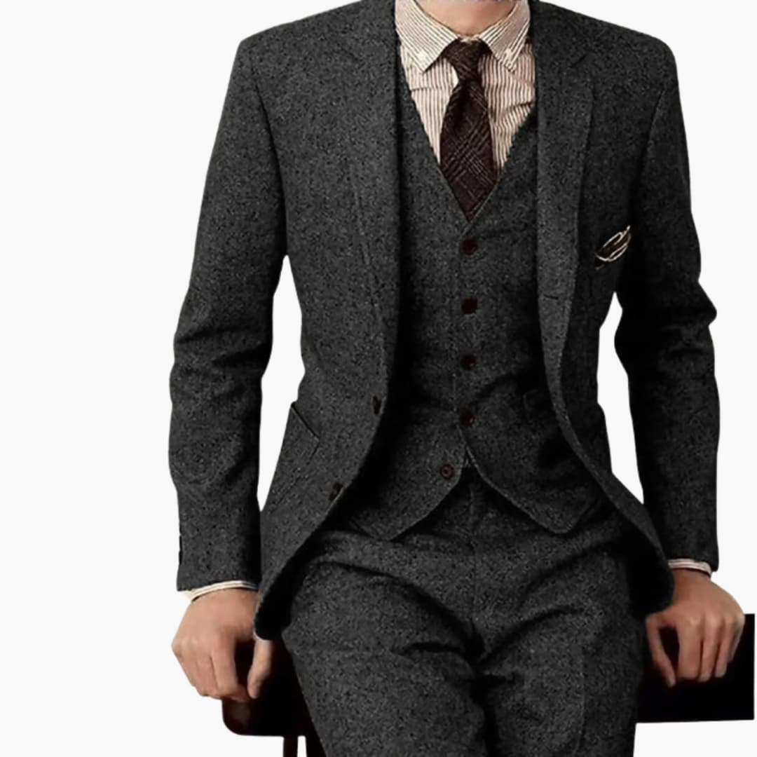 Herren Anzug dreiteilig mit Slim Fit Hose und Revers