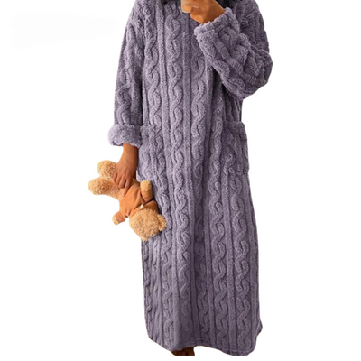 Warmes Pulloverkleid aus Kabelstrick für Damen