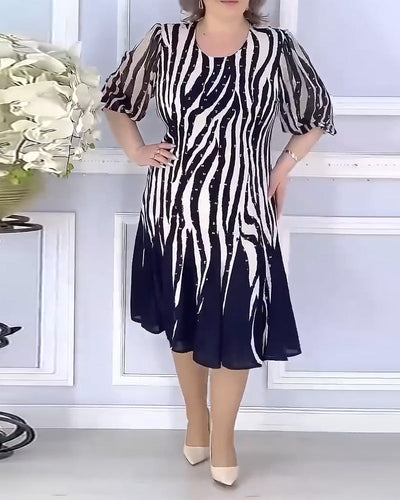 Kleid Temperamentvoll Und Modisch