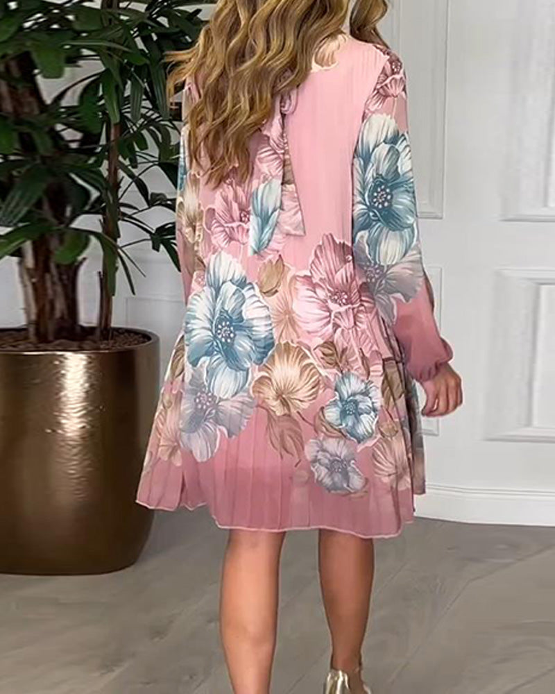 Kleid Mit Eleganten Puffärmeln, Rüschen Und Druckmustern