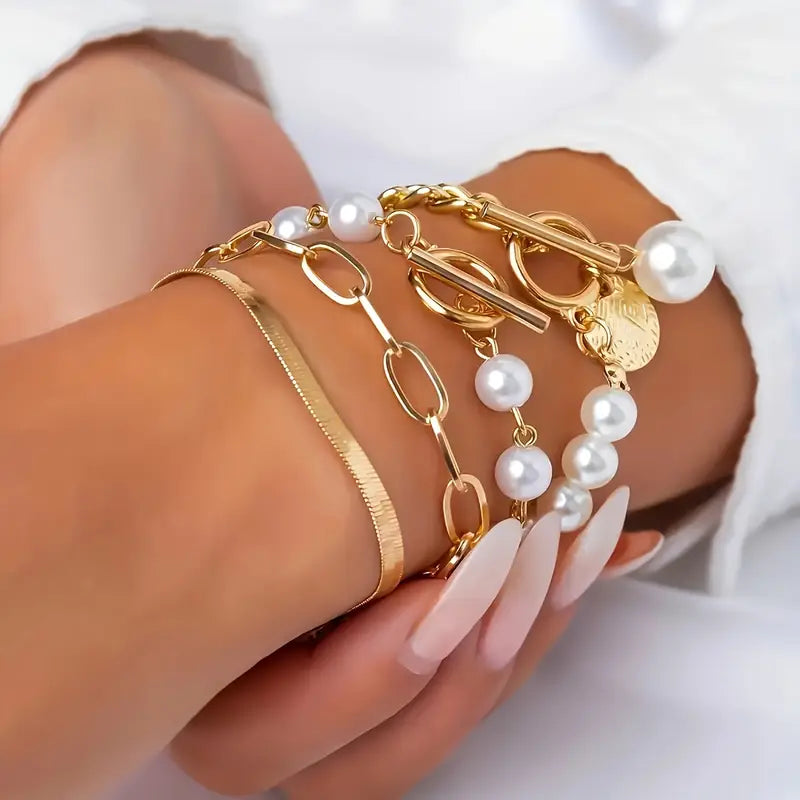 Elegantes 4-teiliges Armbandset in Gold – Schlange, Perlen & Glieder