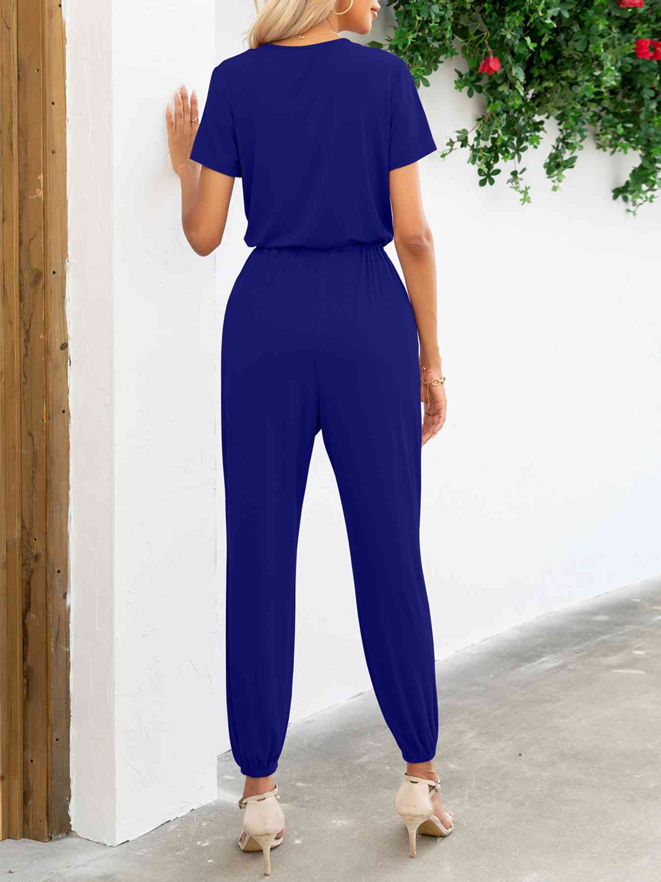 Heidi-Mode | Kurzarm V-Ausschnitt Jumpsuit mit Taschen