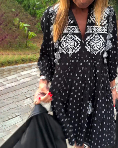 Kleid Modisch Und Elegant Bedruckt