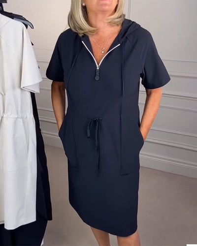 Kleid mit Kapuze und halbem Reißverschluss für Sport