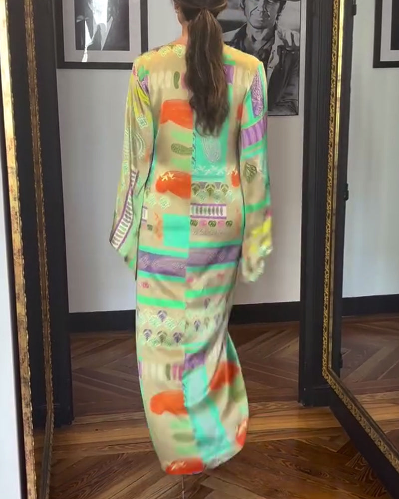 Kleid mit langen Ärmeln und Schleifendruck