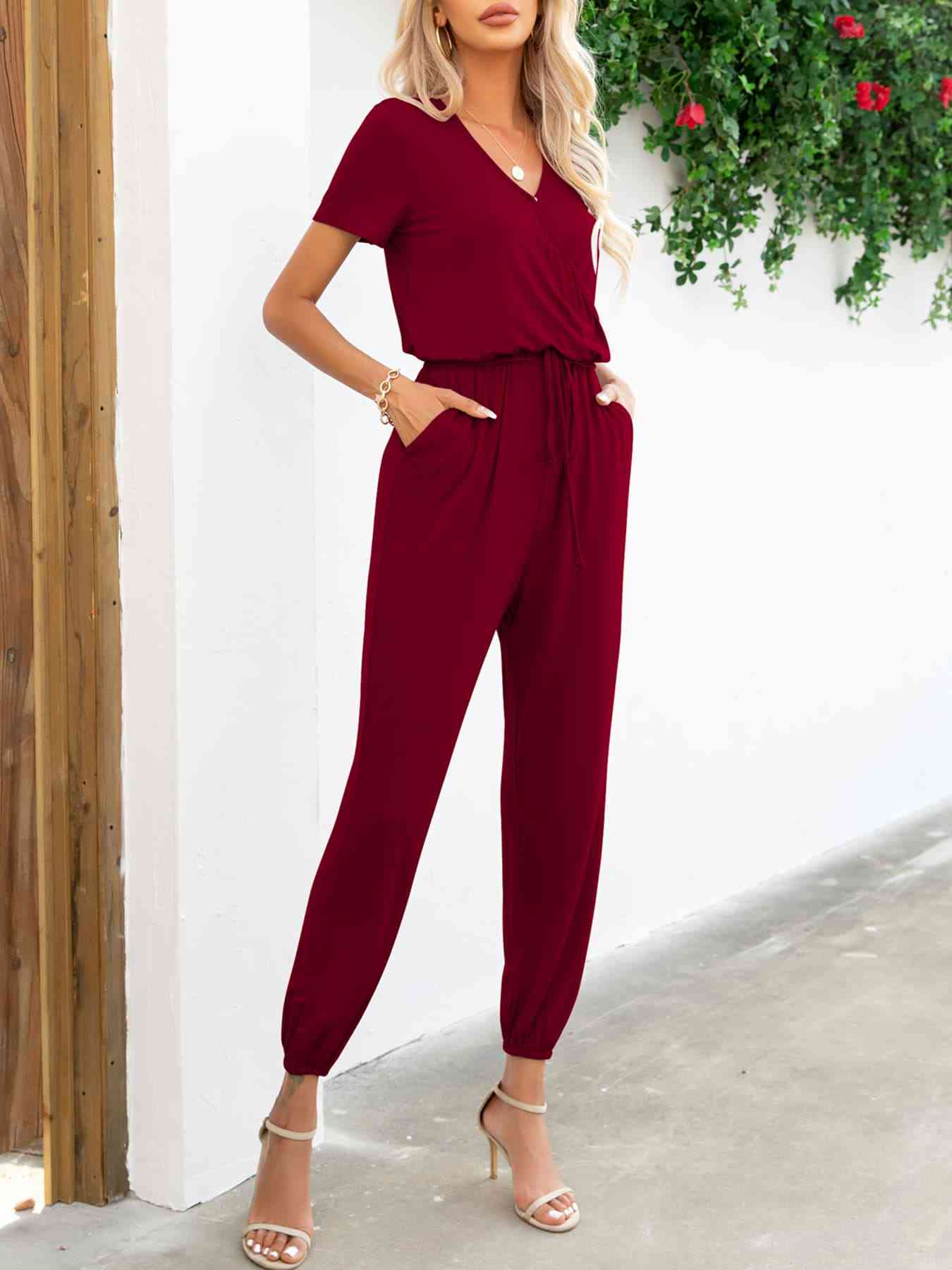 Heidi-Mode | Kurzarm V-Ausschnitt Jumpsuit mit Taschen