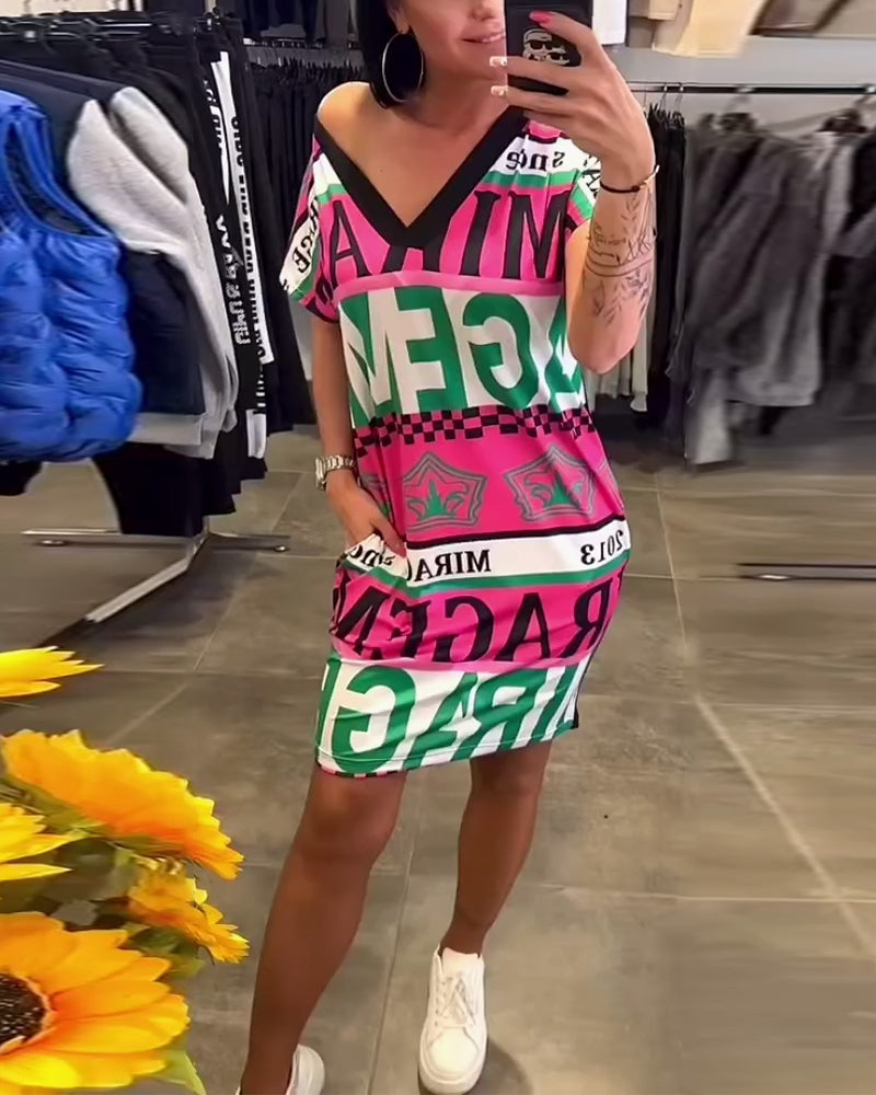 Kleid bedruckt V-Ausschnitt kurzärmelig