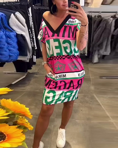 Kleid bedruckt V-Ausschnitt kurzärmelig