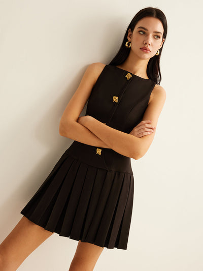 Elegantes Ärmelloses Mini-Kleid mit Falten und Metallknöpfen