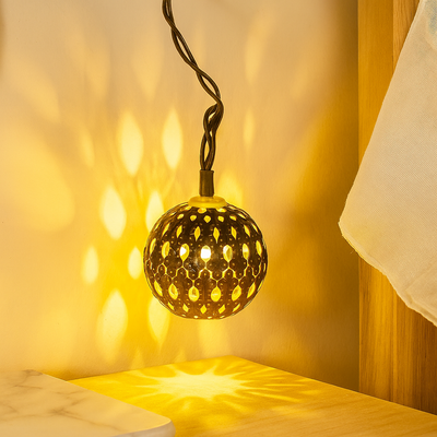 SunLuxe – Wetterfeste Solbetriebene Lichterketten für eine warme Außatmosphäre