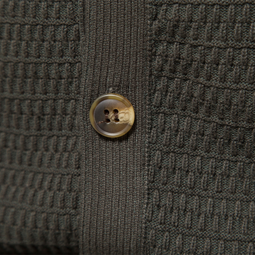 Einfache Winterstrickjacke für Männer