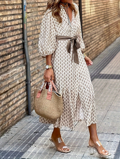 Cerise – Elegantes Midikleid in sanftem Beige