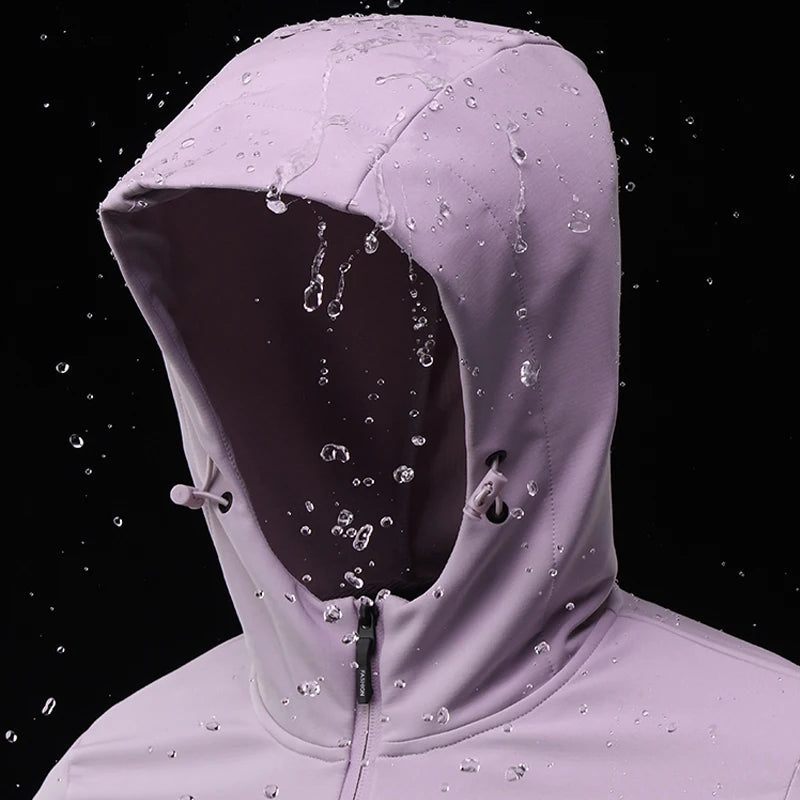 Jessika | Funktionale Softshell Jacke mit Kapuze