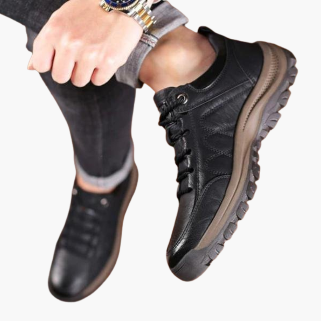 Herrenschuhe mit Schnürverschluss und rutschfester Sohle