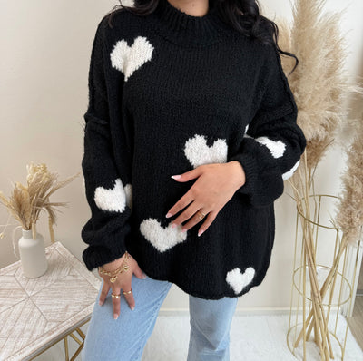 Oversize Pullover mit Herzen