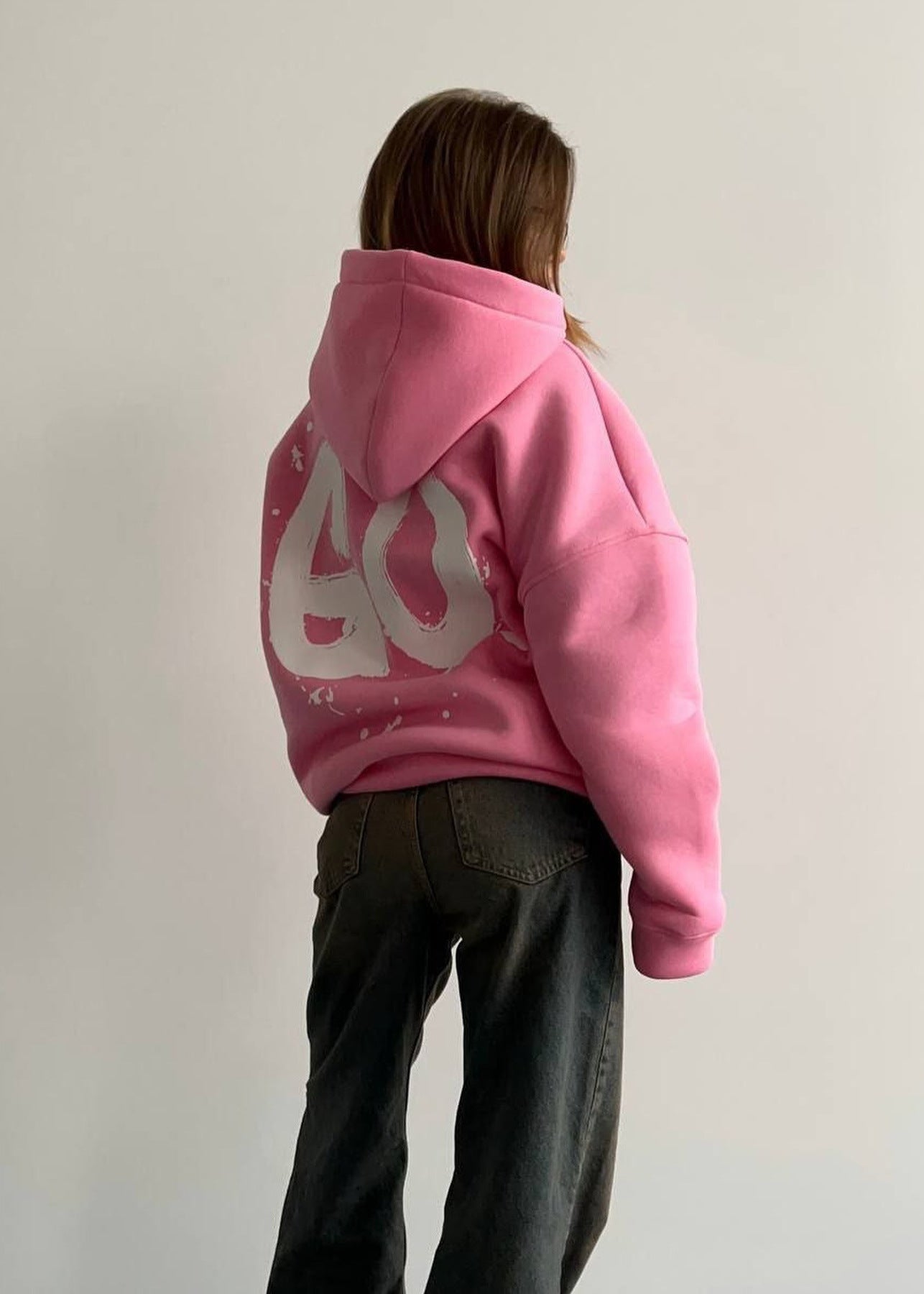 Oversized Hoodie mit abstraktem Rückendruck – Urban, Cozy & Ausdrucksstark