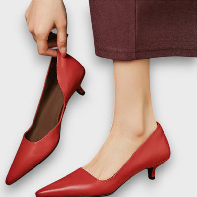 Veyra – Lederschuhe mit Kitten-Heel