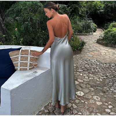 Ärmelloses elegantes Maxikleid mit offenem Rücken