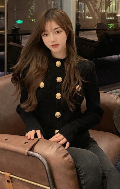 Elegante schöne Strickjacke für Frauen