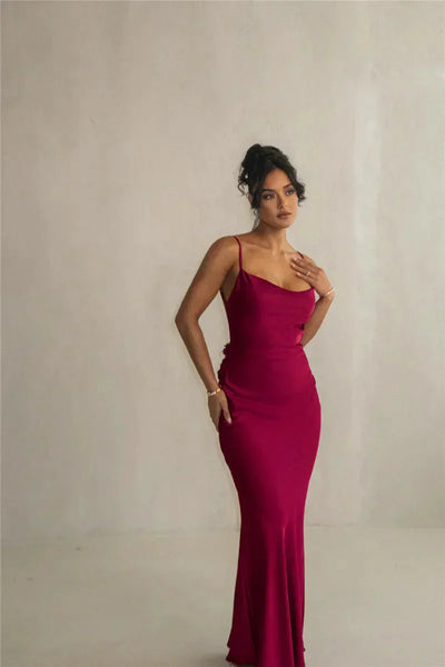 Elegantes Satin-Maxikleid mit Blumen-Patchwork – Sommerfest & Abend