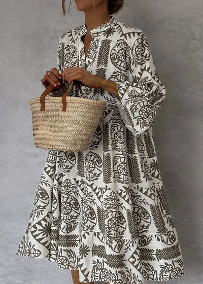 Ellie – Verspieltes A-Linien-Kleid mit V-Ausschnitt und Print