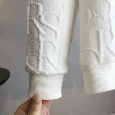 HILDA - SWEATER MIT GRAFISCHEN DETAILS