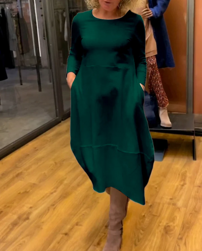 Clara - Schwarzes Midi-Kleid mit Taschen