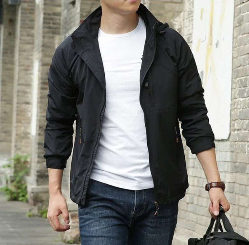 Kapuzenjacke mit Reißverschluß und Taschen für Männer