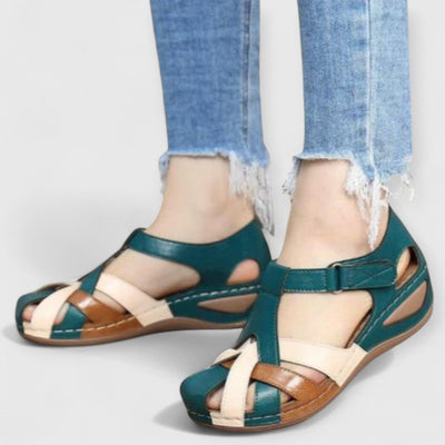 KIANA | Elegante Riemen-Wedges