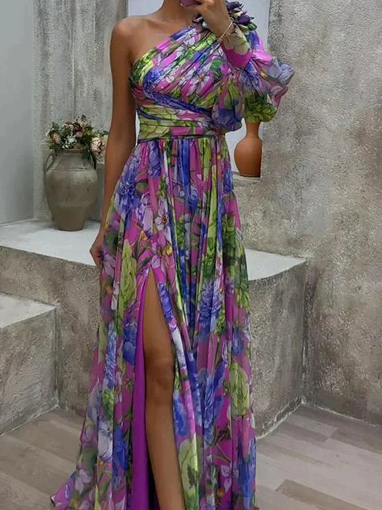 Amara - Maxi Kleid mit einseitigem Blumenmuster