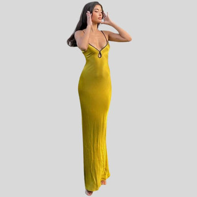 Seidiges Satinkleid mit Kontrastpaspelierung