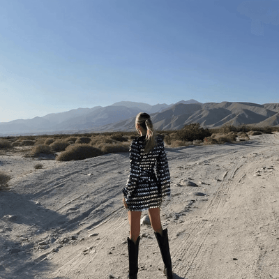 Beatrice | Ausgestellter Ärmel Glitzerndes Pailletten-Minikleid mit Cut-Out-Detail