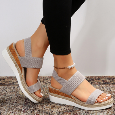 Suzanne – Elegante Plateausandalen für stilvolle Sommerauftritte