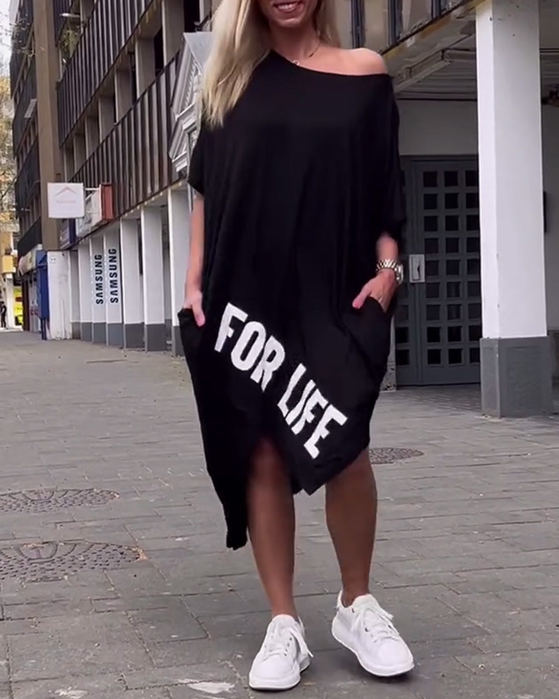 Kleid Unregelmäßig Buchstabendruck Locker